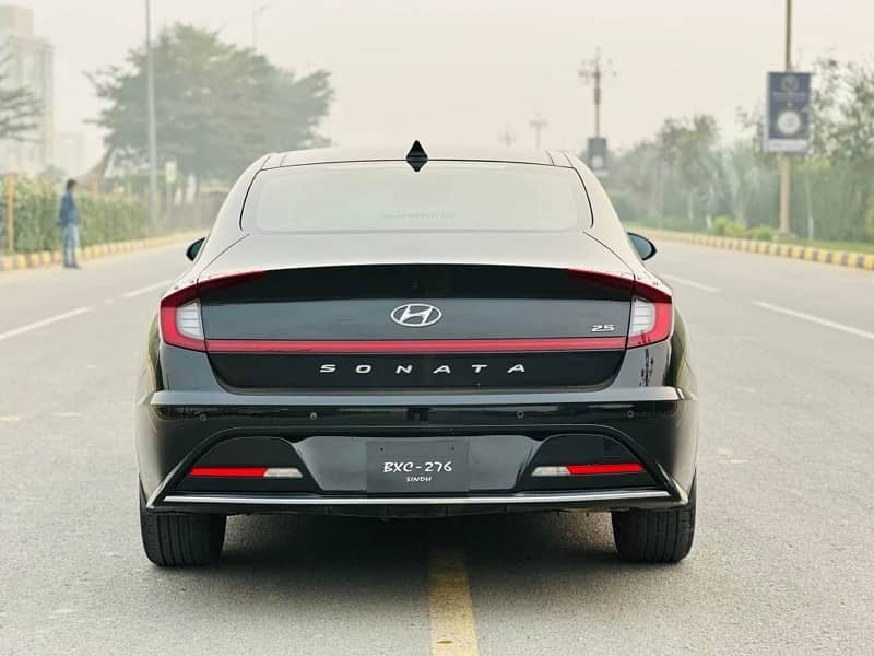 Hyundai Sonata 2022 1