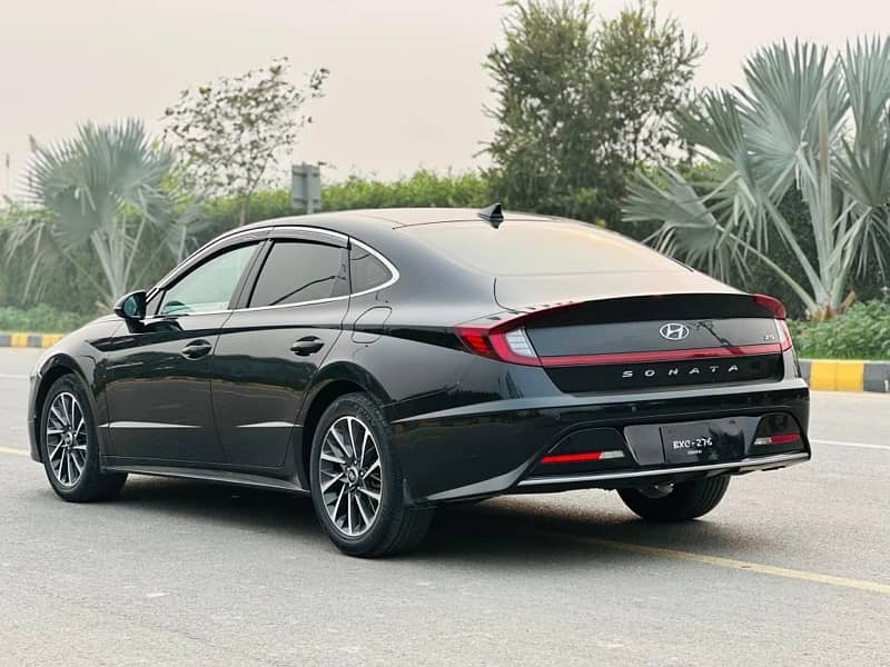 Hyundai Sonata 2022 5