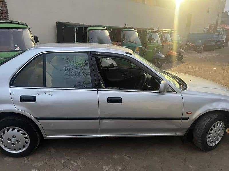 Honda Civic EXi 2001 4