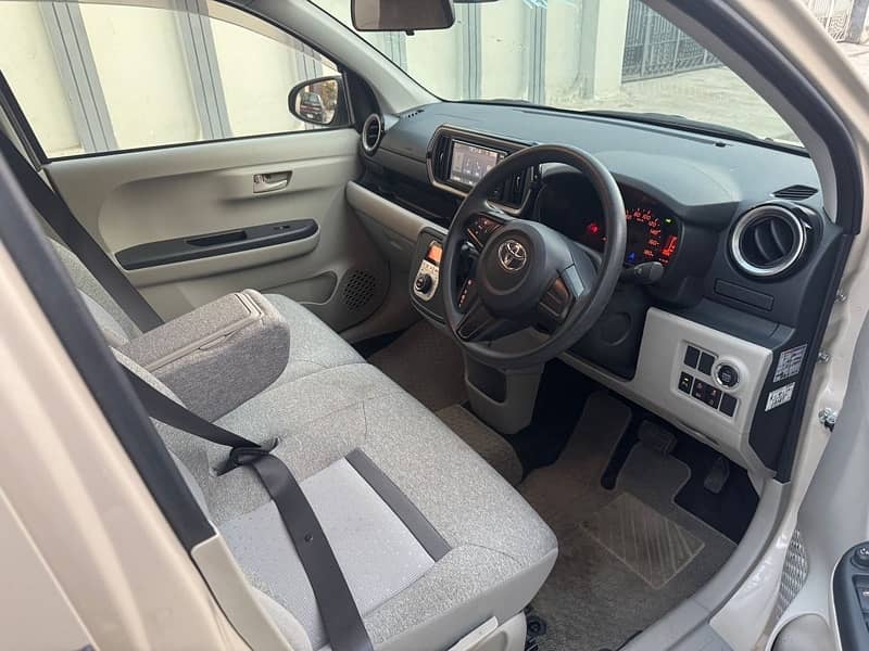 Toyota Passo 2021 XL 4