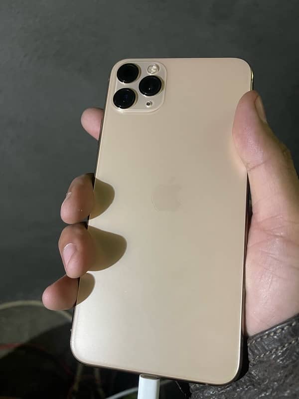 iphone 11 pro max 64gb Pta Approved 1