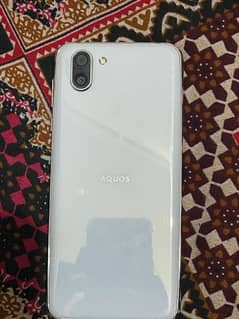 Sharp Aquos R2