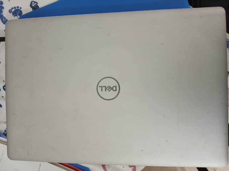 Dell Core i5, 8th Generation, 15.6 HD Display, SD card Reader 1