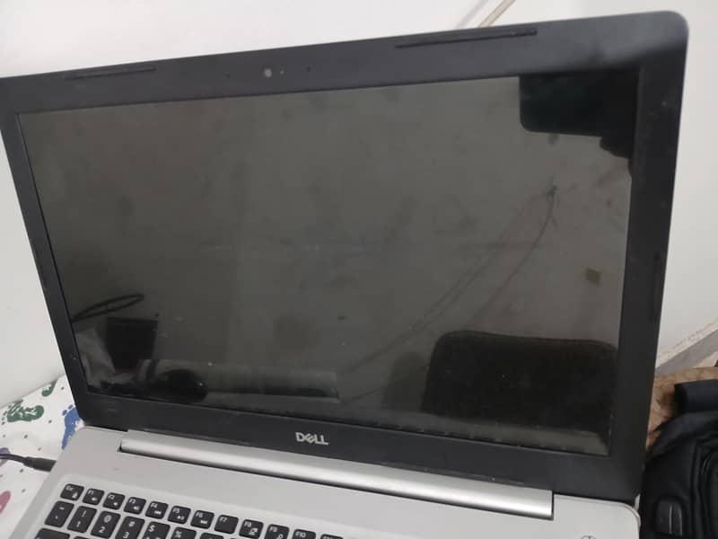 Dell Core i5, 8th Generation, 15.6 HD Display, SD card Reader 3