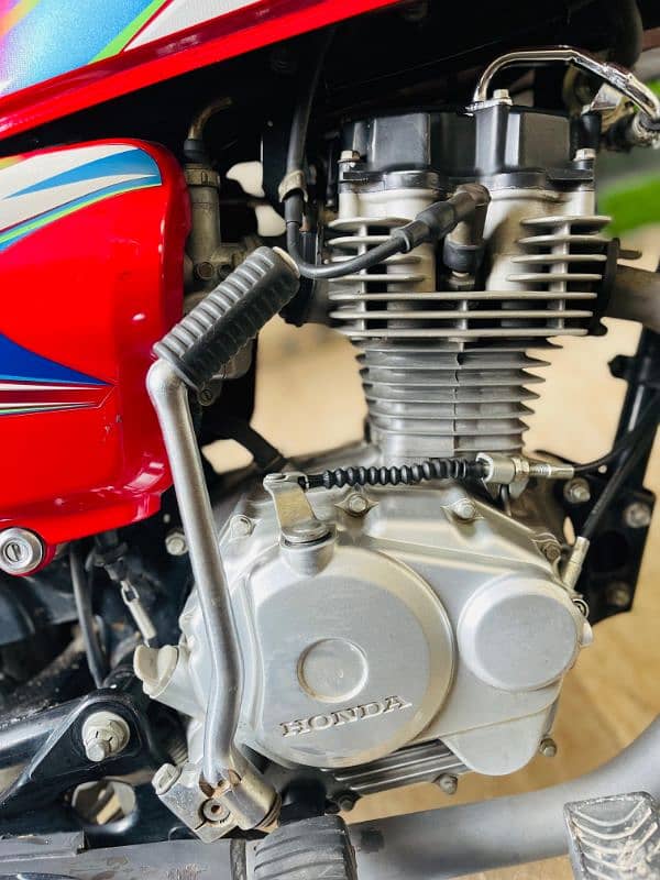 Extremely maintained Honda 125 4