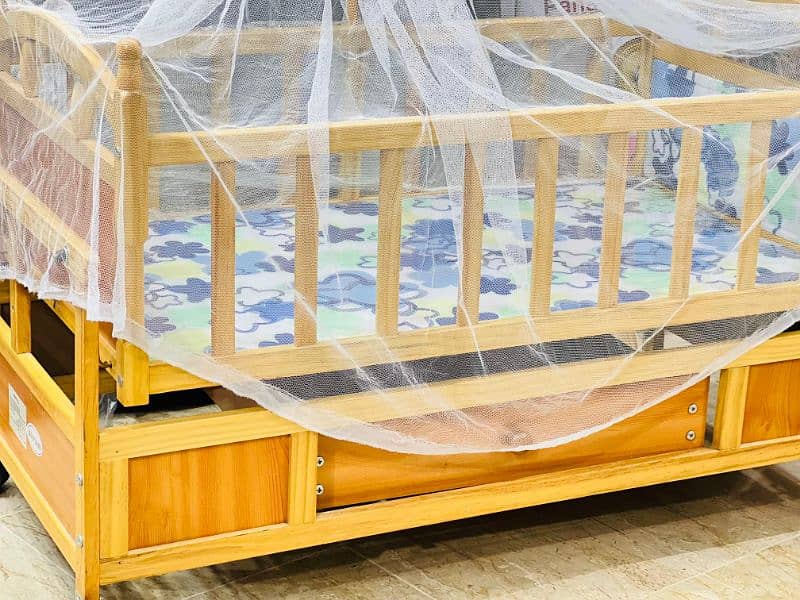 baby cot/baby bed 2