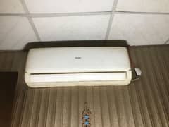 selling my Haier 1 ton AC and ceilings bracket fan