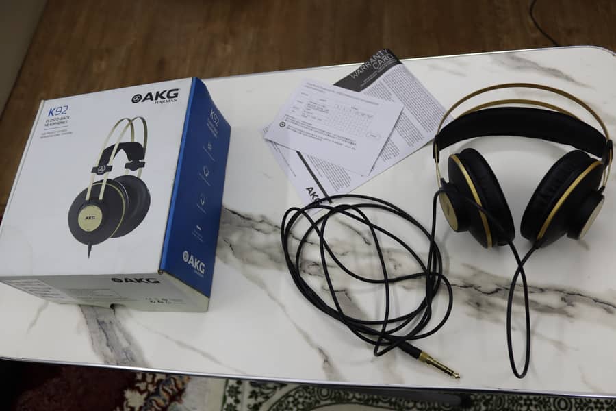 AKG K92 Closed-Back Headphones Studio Headphones 1