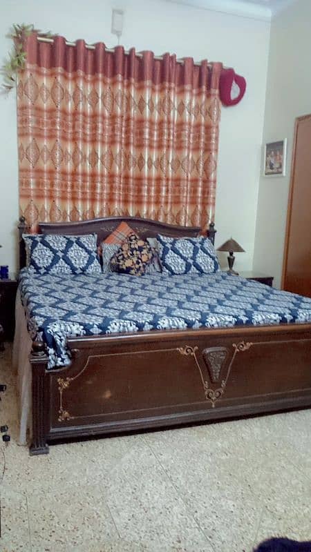 Wooden bed 3