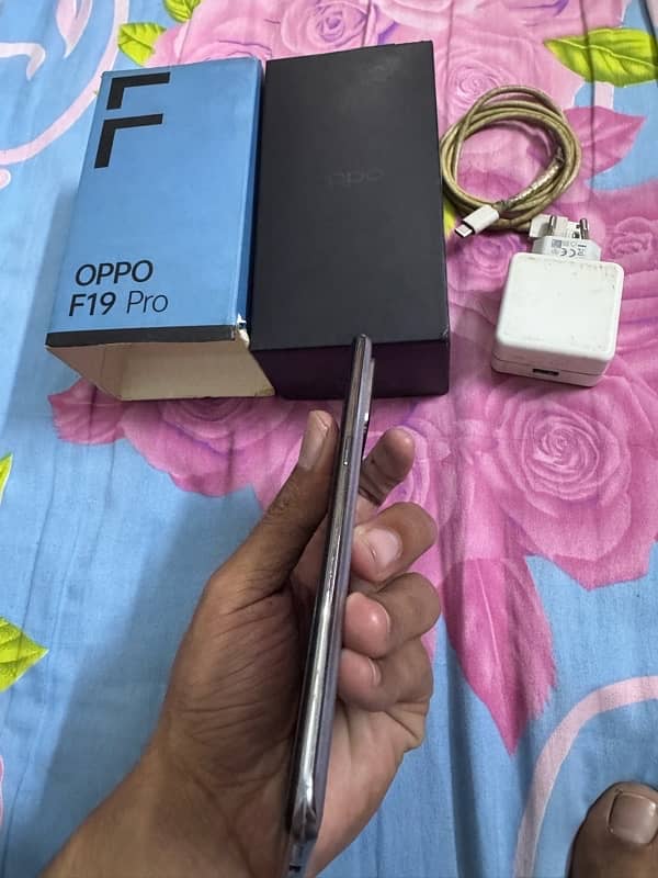 Oppo f19 pro 4