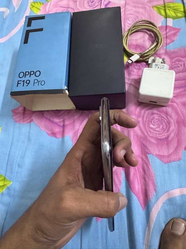 Oppo f19 pro 5