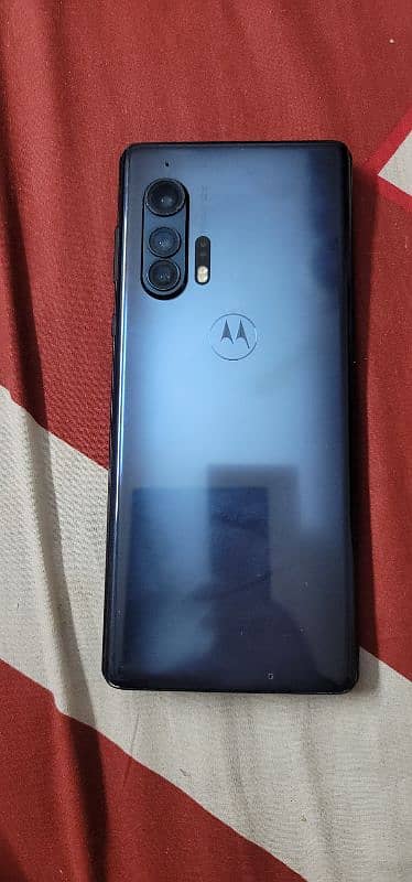 Motorola Edge Plus 2020 3