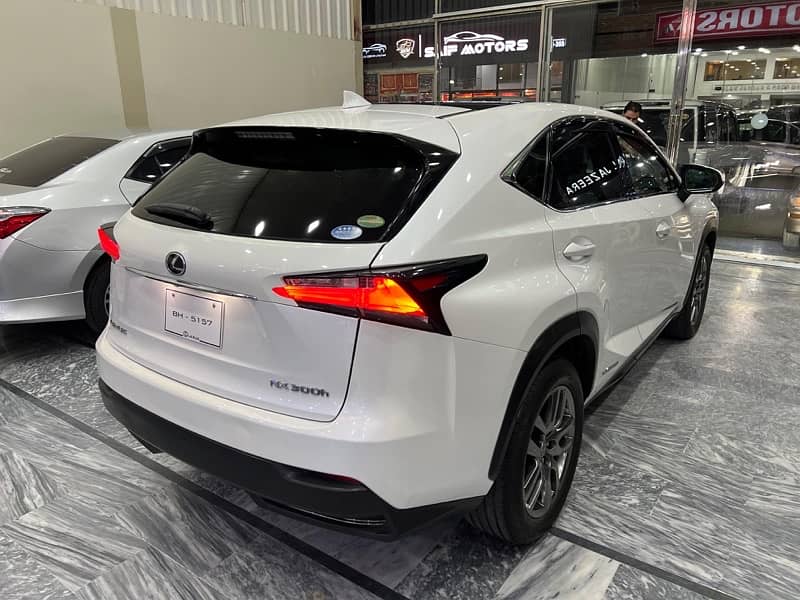 Lexus NX-300-H Full option  2015 9