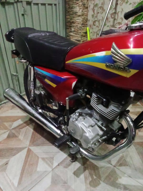 Honda 125 2004 model bht hi care sa rakha  original 03289492356 1