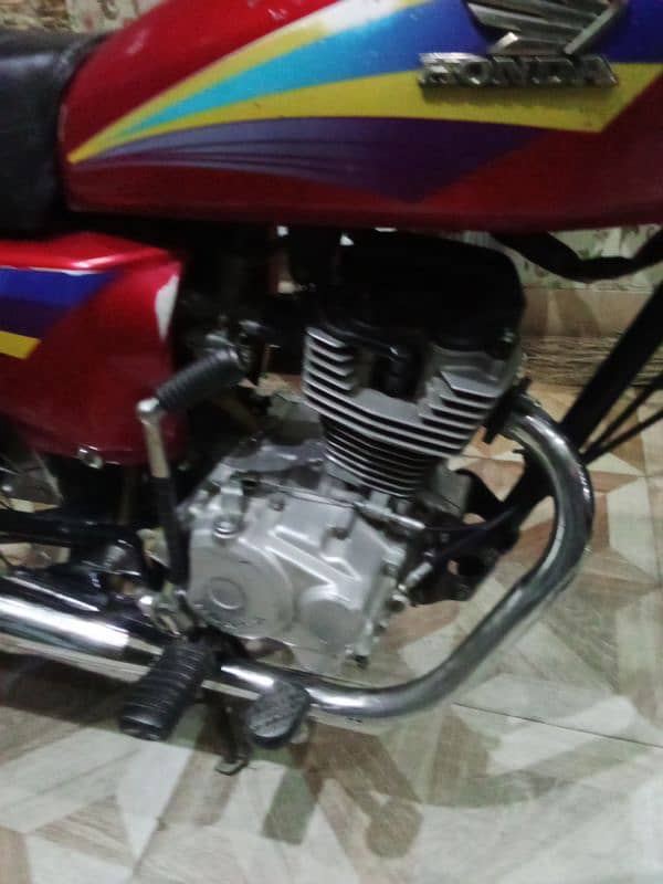 Honda 125 2004 model bht hi care sa rakha  original 03289492356 2