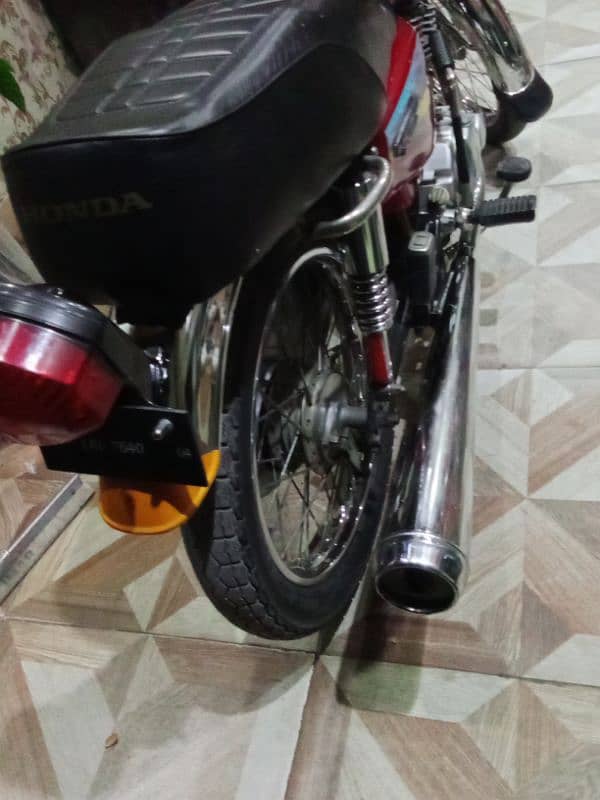 Honda 125 2004 model bht hi care sa rakha  original 03289492356 16