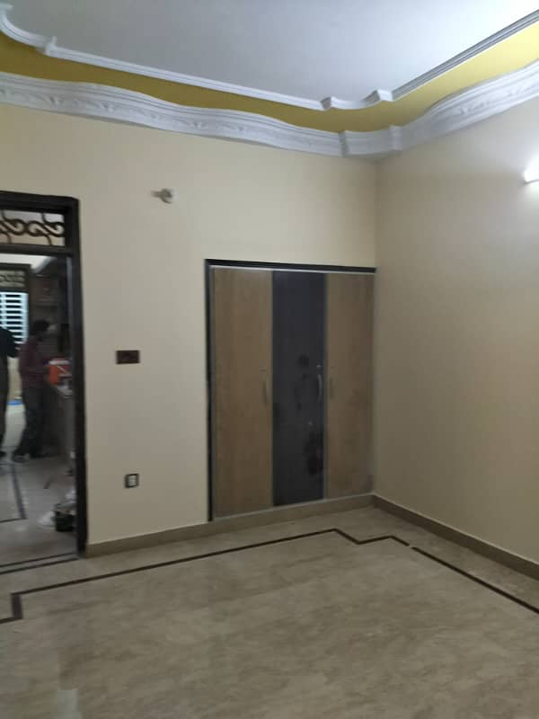 120 sq yards beutyfull luxry portion for rent in malik society 0