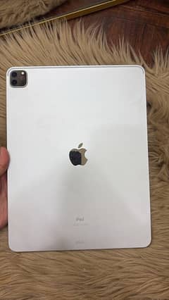 Ipad pro 12.9 5th gen m1 Chip 256Gb 10/10 condition