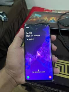 Samsung Galaxy S9 plus 6gb / 64gb With Box Pta Approved