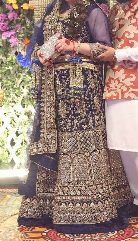 bridal mehndi lehnga 2