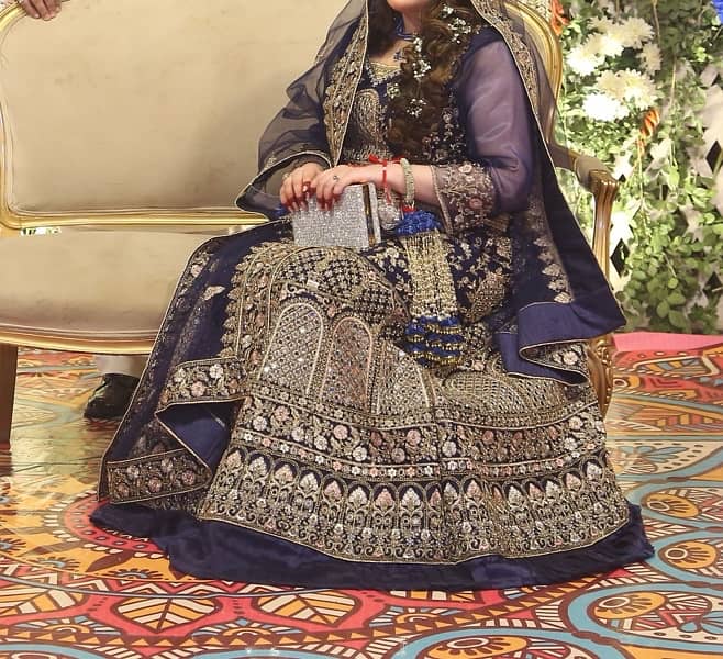 bridal mehndi lehnga 3