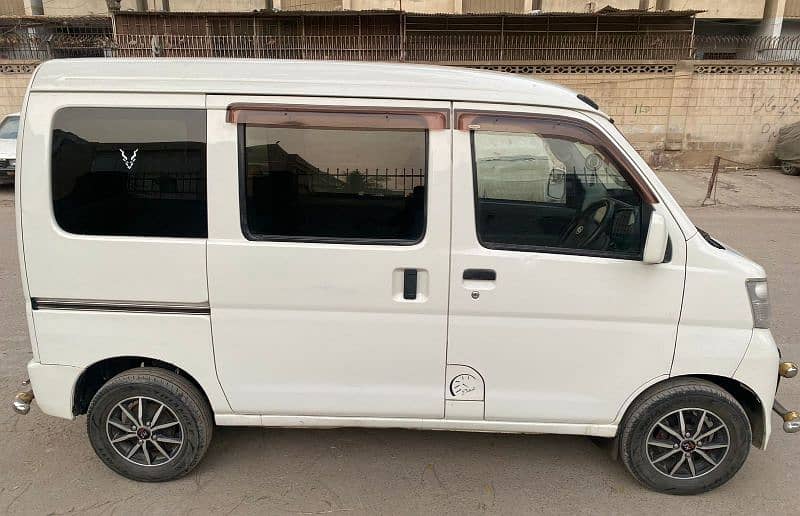 DAIHATSU HIJET 2015 REG 2018 HALF CRUISE 9