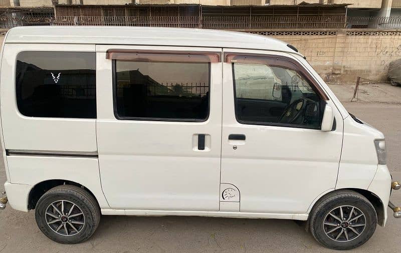 DAIHATSU HIJET 2015 REG 2018 HALF CRUISE 12