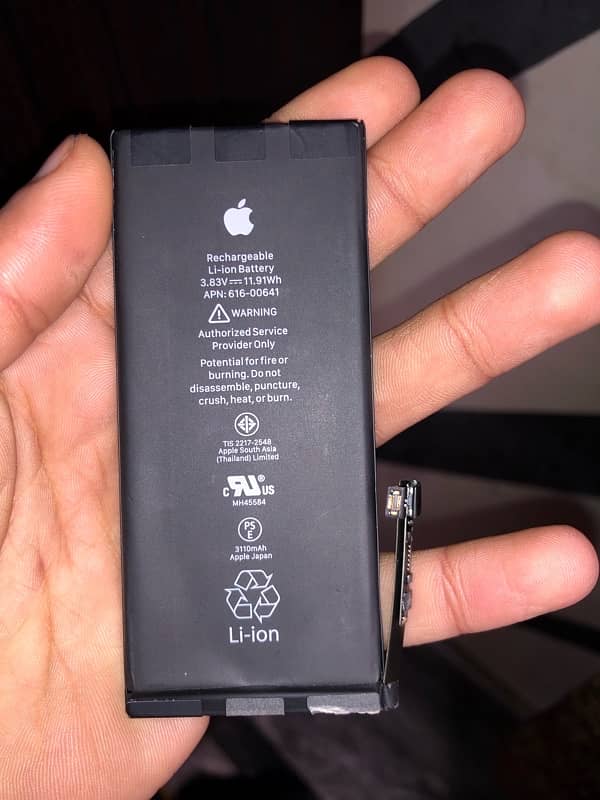 iPhone 11 original battery for sale ( ‪+92 370 4678376‬ ) 1