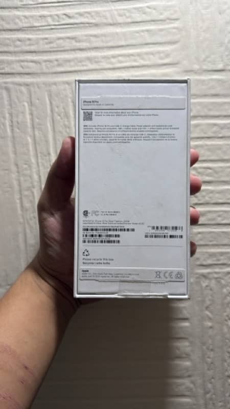 iPhone 16 Pro 256gb Black 3