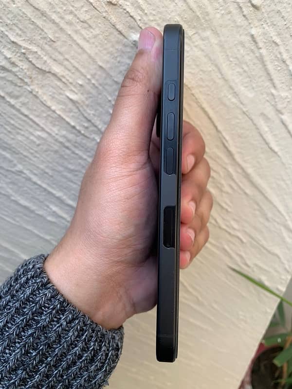 iPhone 16 Pro 256gb Black 8