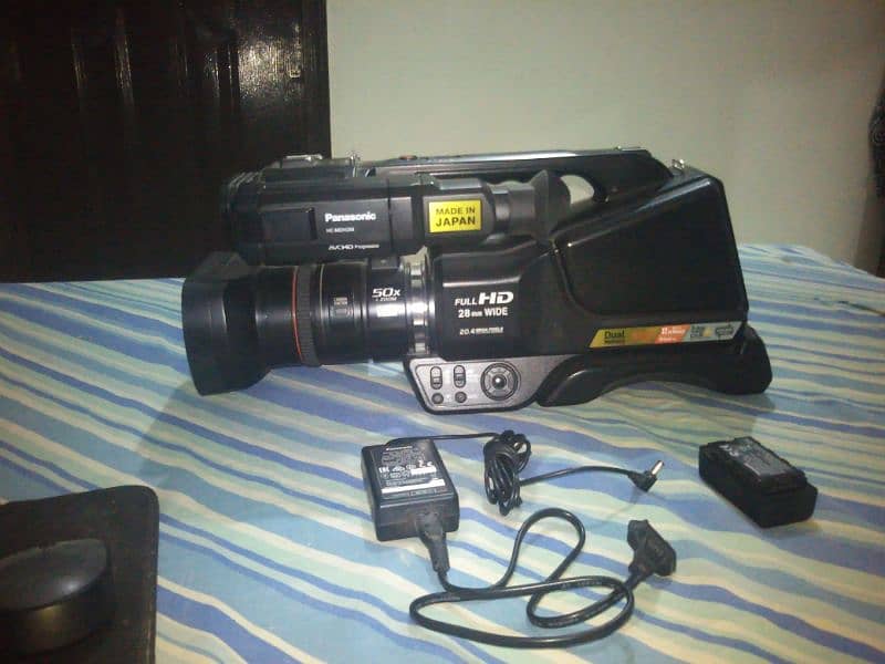 MDH2M PANASONIC VIDEO CAMERA 10/10 CONDITION 5