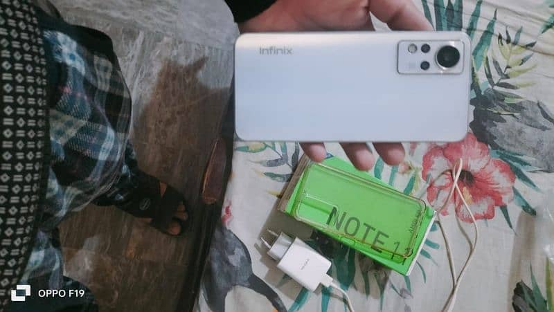 infnix note 11 10/10 condition all box available with original charger 4