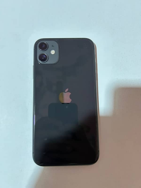 Iphone 11 black 10 by 10 64gb 2