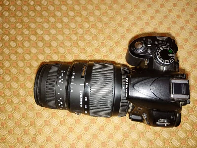 Nikon D5200 DSLR camera. 3