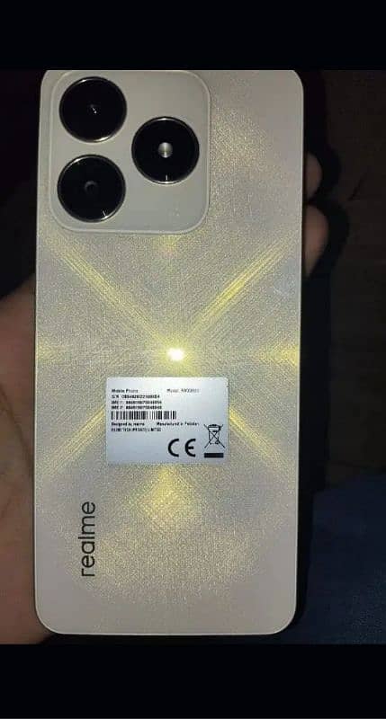 Realme C61 0