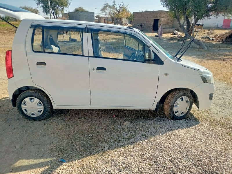 Suzuki Wagon R 2016 9