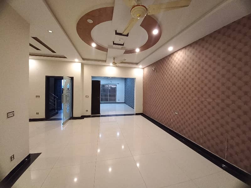 10 Marla House For Rent In Pcsir Phase 2 Near By UCP University And Shoukat Khanam 0