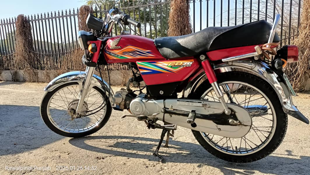 Honda CD 70 2020 4