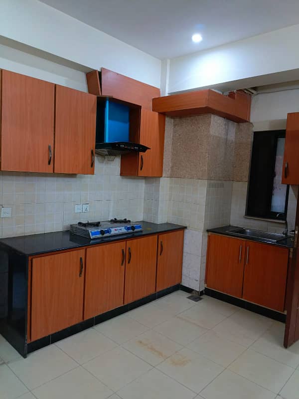 2 bed apartment for rent 0