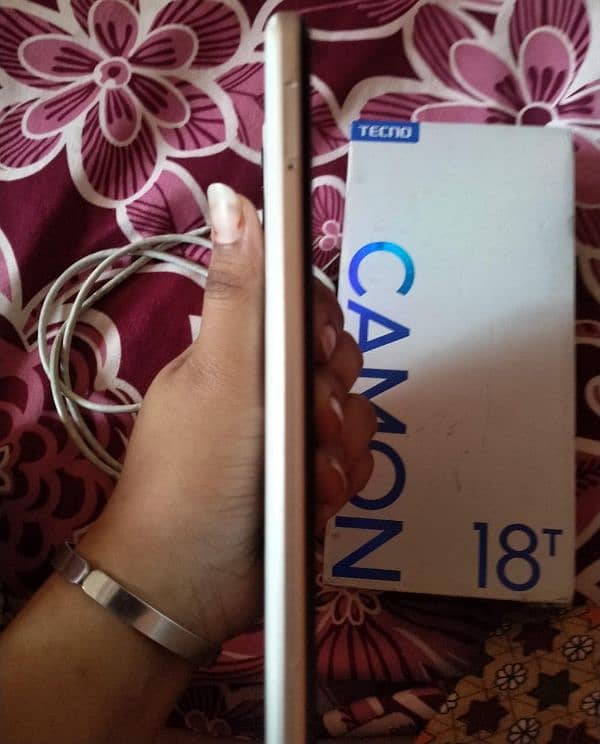 Camon 18T 2