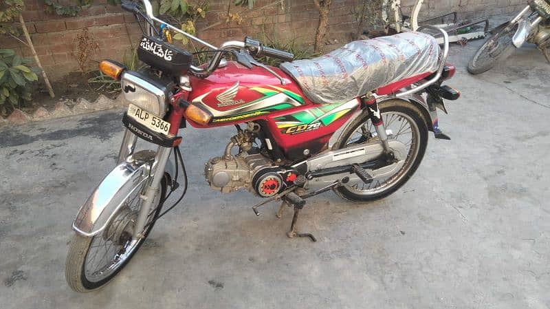 Honda CD70 MODEL 2022 0