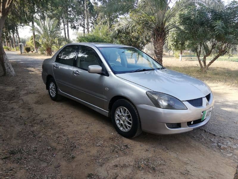 Mitsubishi lancer 1.6 glx Sunroof CVT 17