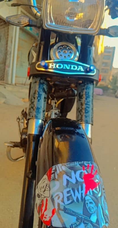 Salam guys sale my Beautifull Honda cd bike 4