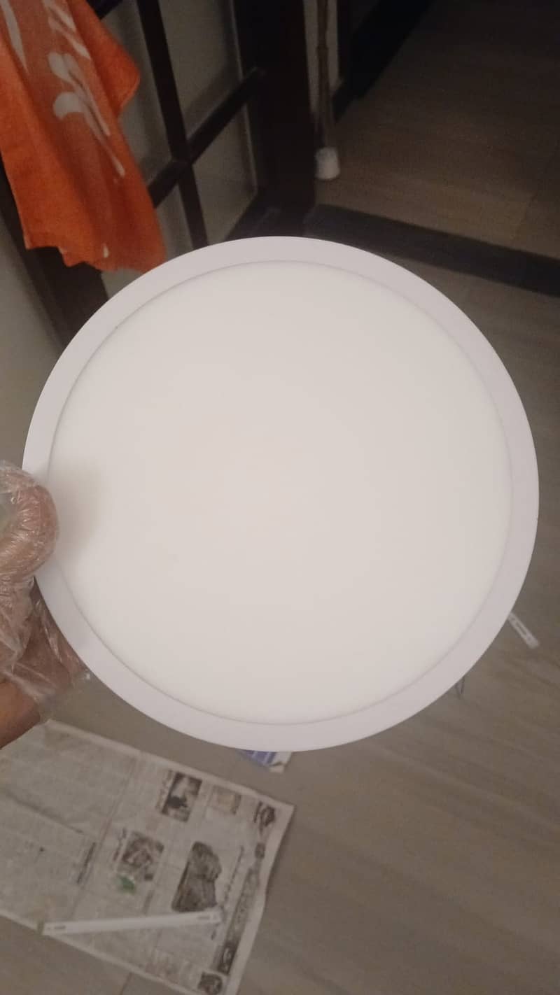 Surface Panel light new warm wight 24 watts large size round shape 1