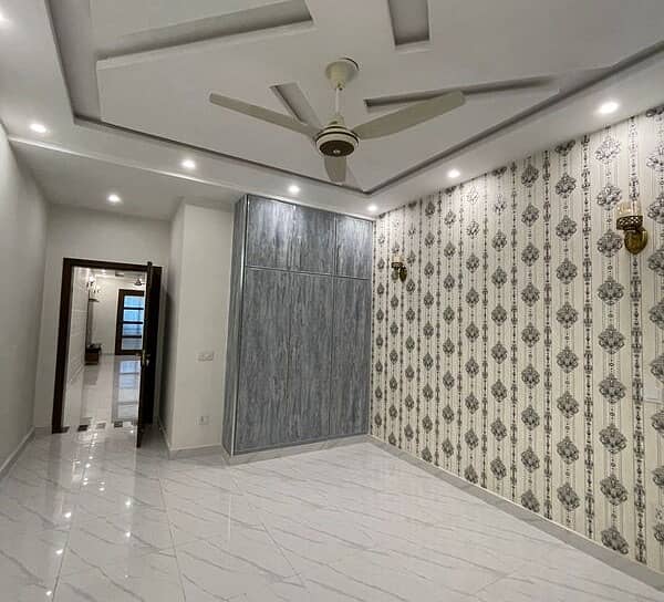 Beautiful 5 Marla House For Sale In Johar Town - Demand 22,500,000 PKR 23