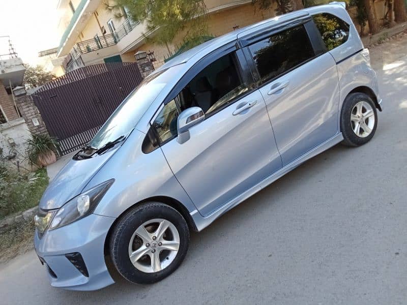 Honda Freed 2014 2