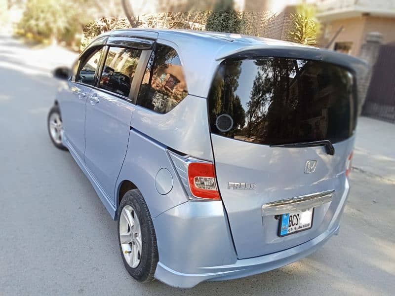 Honda Freed 2014 8