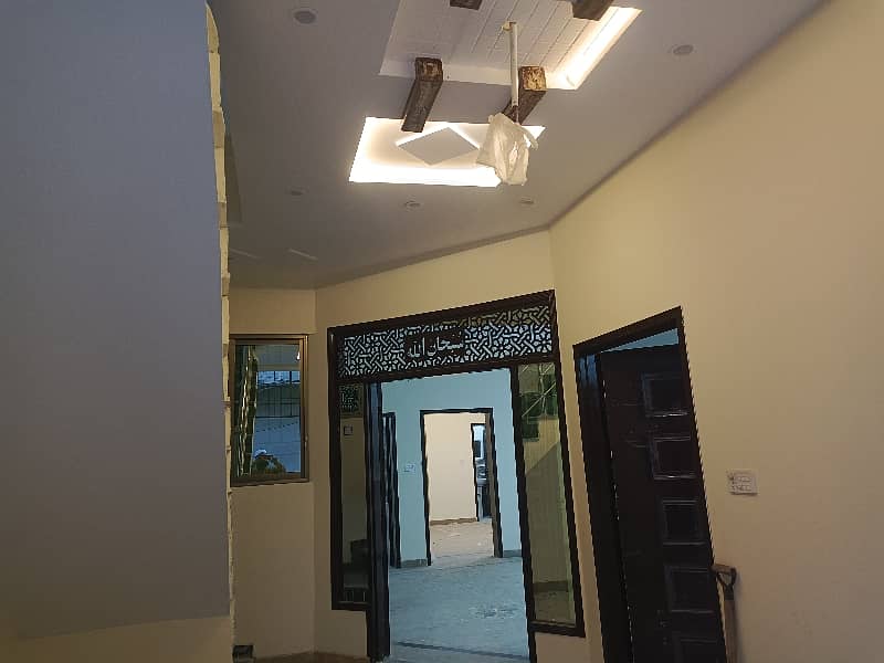 HABIB HOMES NEAR MODEL TOWN LINK ROAD 5 MARLA SPANISH DOUBLE STORY HOUSE FOR RENT 5BED 6BATH,DOUBLE SPANISH KITCHEN,2DEAWING,2DINING,STORE,1CAR PORCH,FIRST ENTRY,READY TO MOVE 3