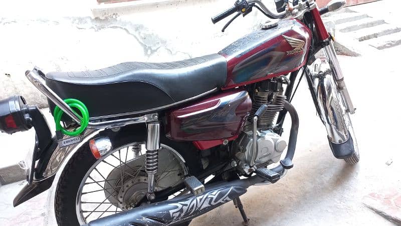 Honda CG 125 ( Model 2022) Total Genuine 4