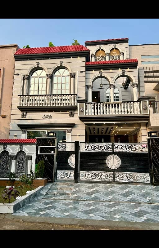 5 MARLA BRAND NEW HOUSE FOR SALE IN AA BLOCK BAHRIA TOWN 0